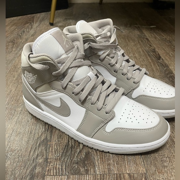 jordan one mid linen